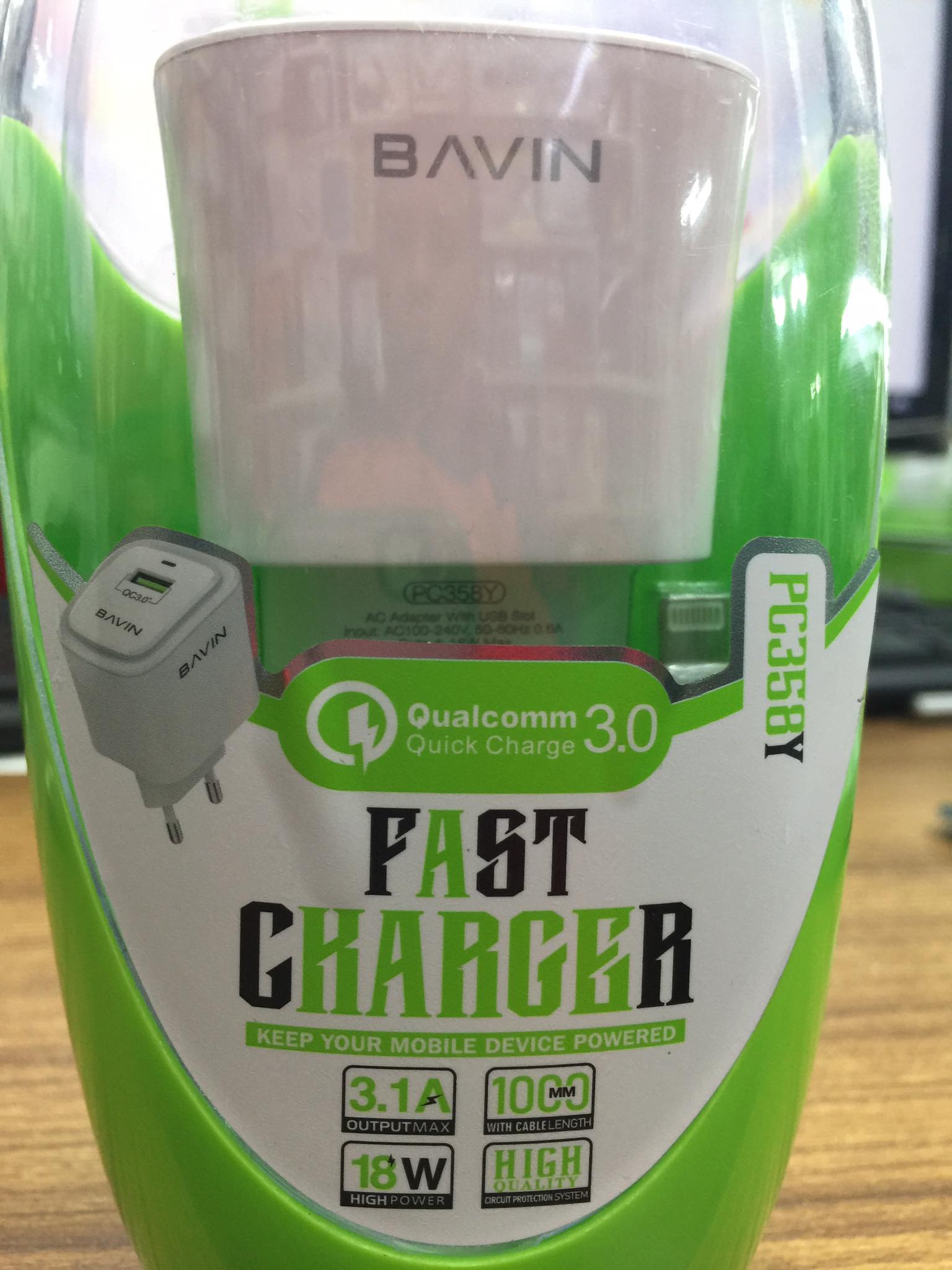 BAVIN PC358Y QC3.0 Fast Charger 18W 3.1A with iPhone Cable 1m